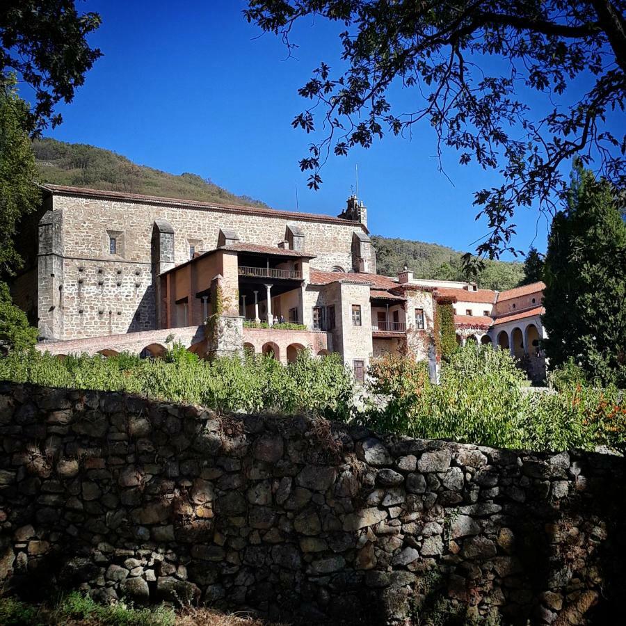 Hostal El Rincon De La Vera Losar De La Vera Esterno foto