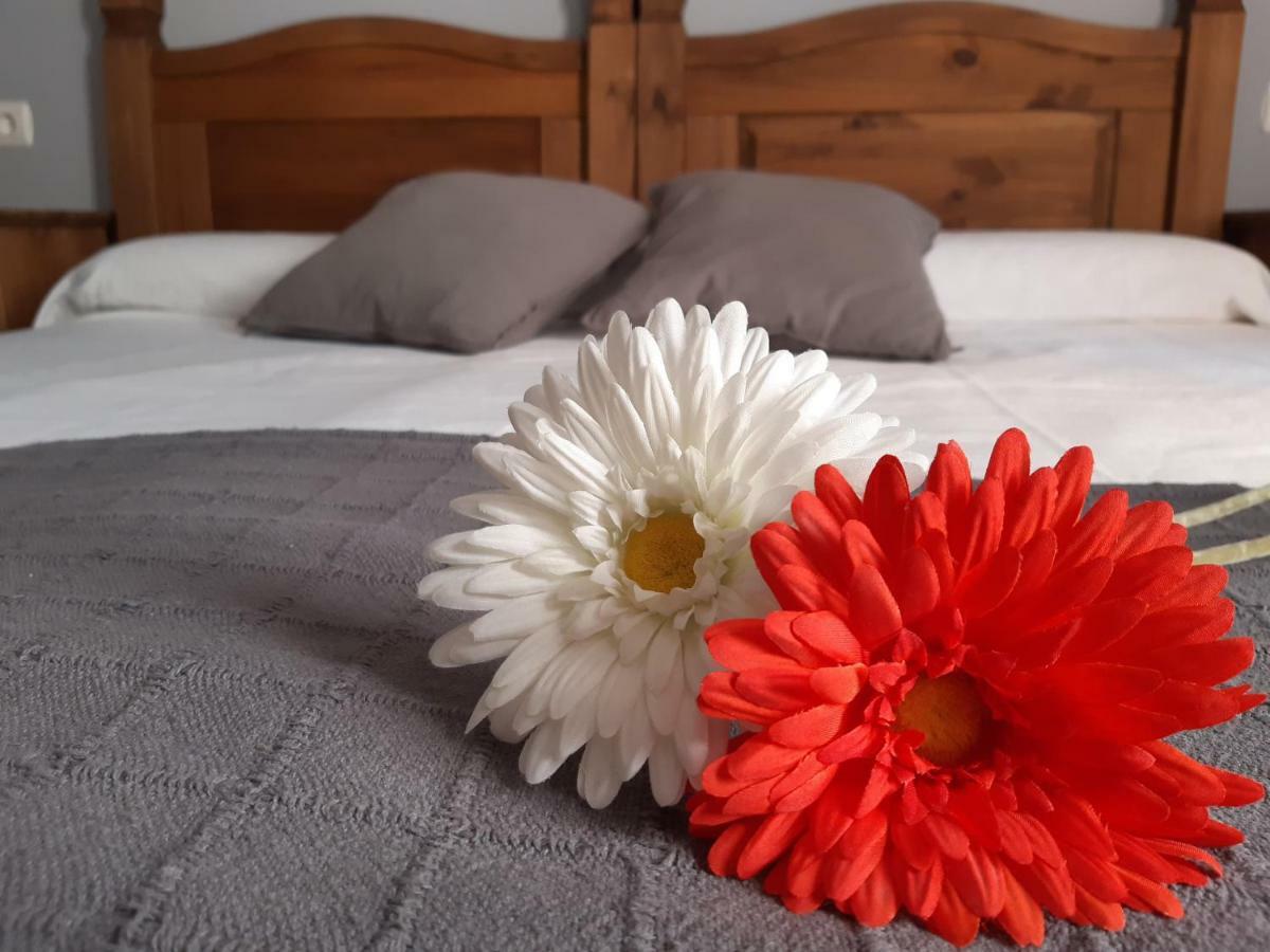 Hostal El Rincon De La Vera Losar De La Vera Esterno foto