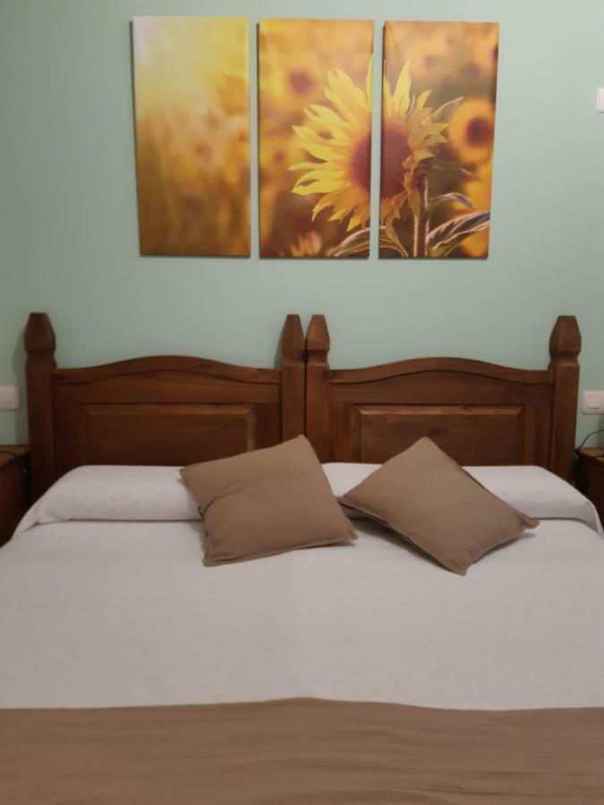 Hostal El Rincon De La Vera Losar De La Vera Esterno foto