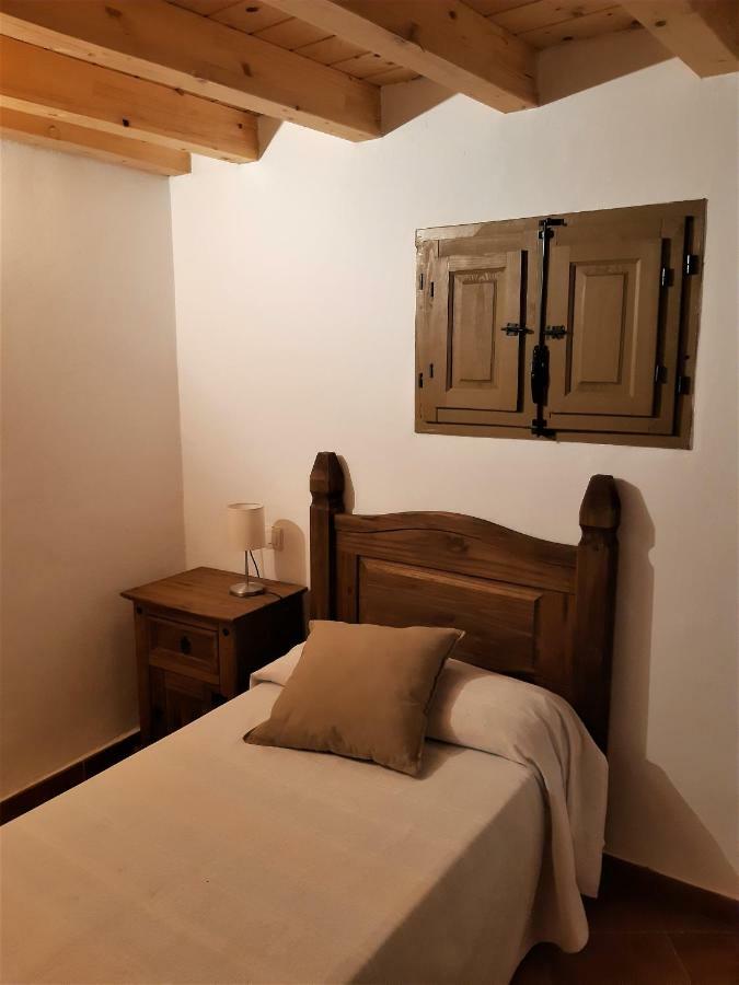 Hostal El Rincon De La Vera Losar De La Vera Esterno foto